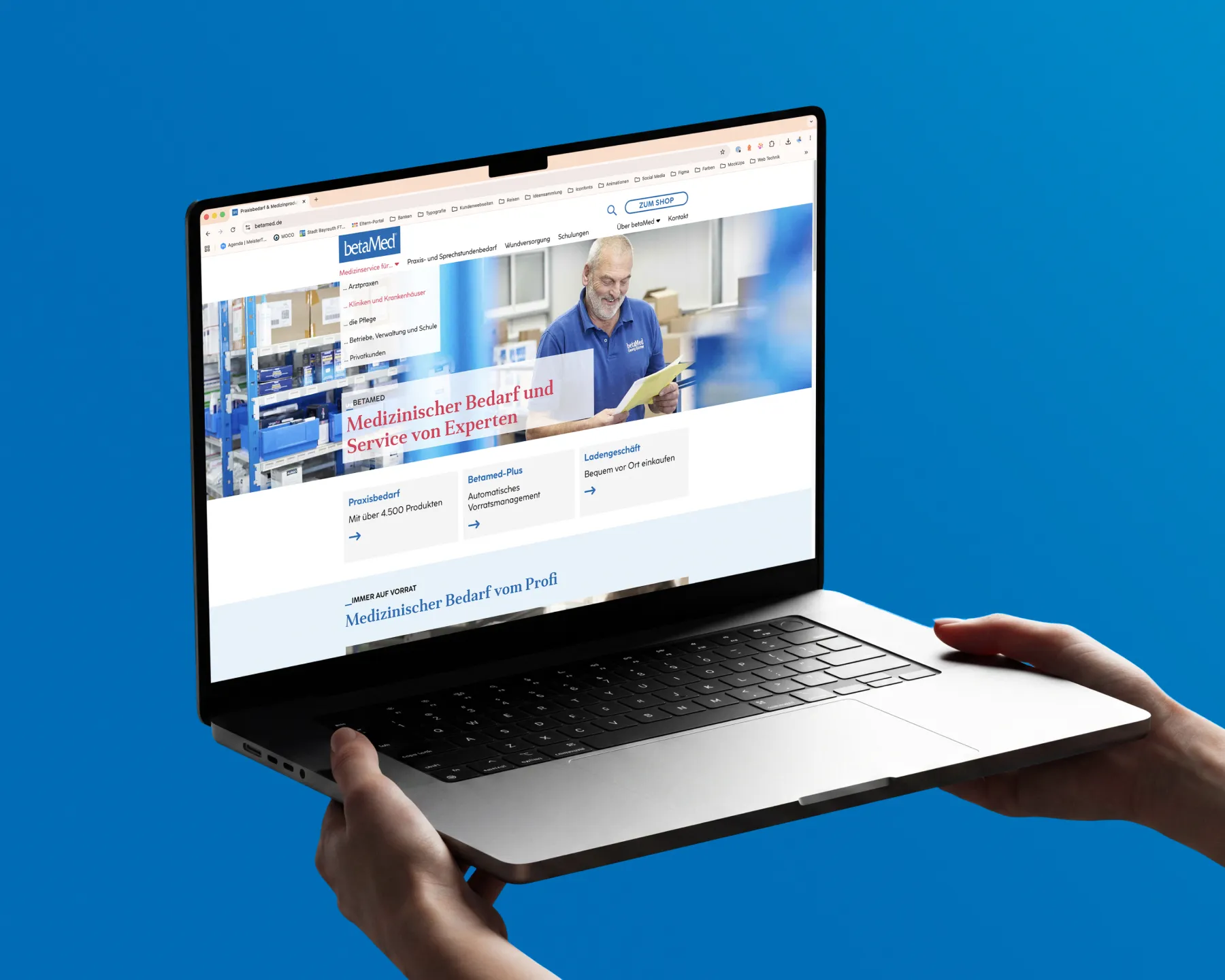 Das responsive Webdesign und die Benutzeroberfläche der betaMed B2B-Website, dargestellt auf einem Laptop-Bildschirm.